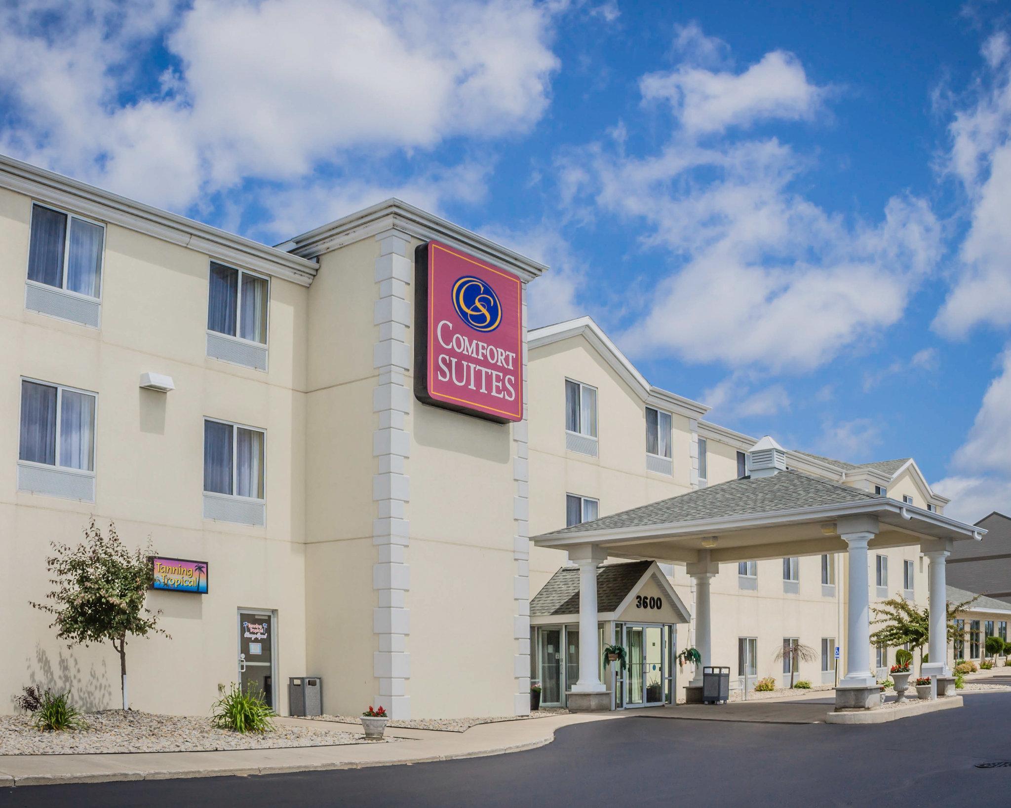 Comfort Suites Escanaba Exterior photo