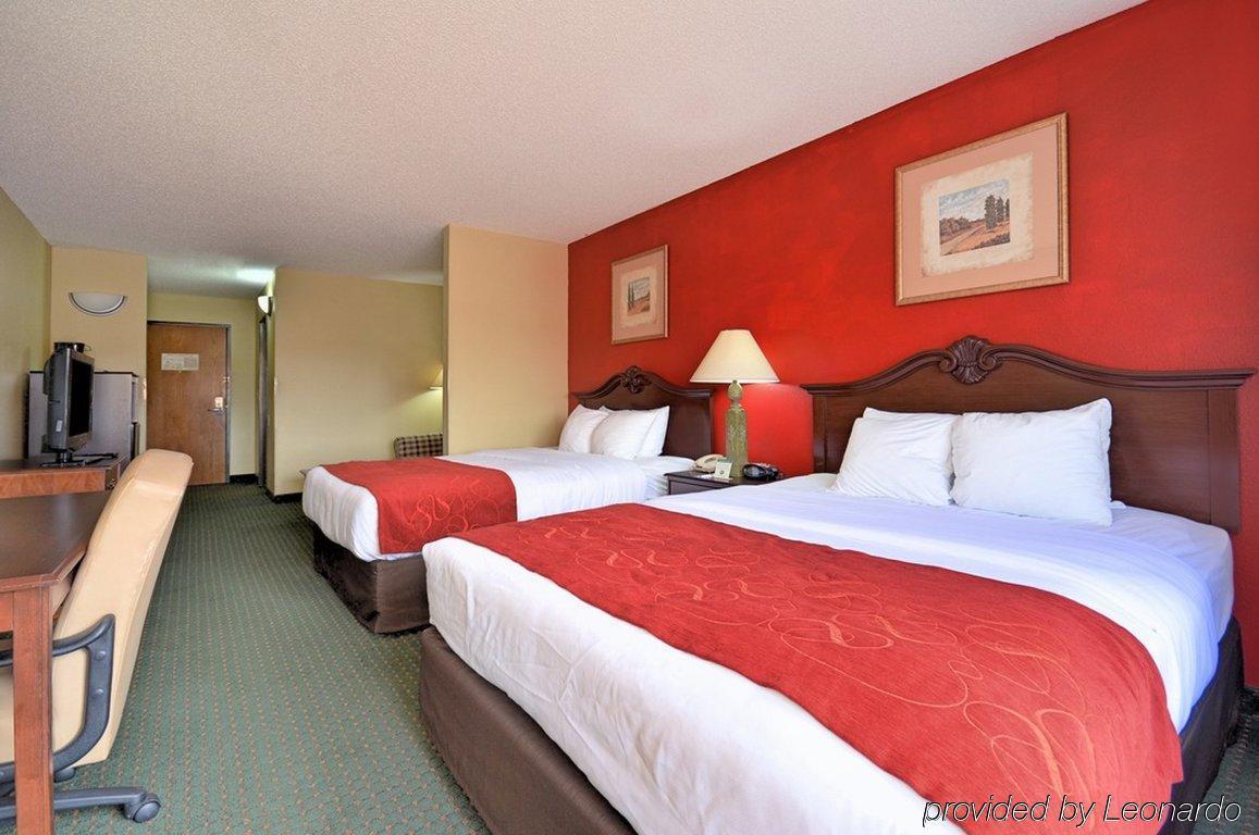 Comfort Suites Escanaba Exterior photo